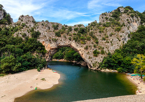 Pont d'Arc (1h15) et Gorges de l'ardèche (1h30)